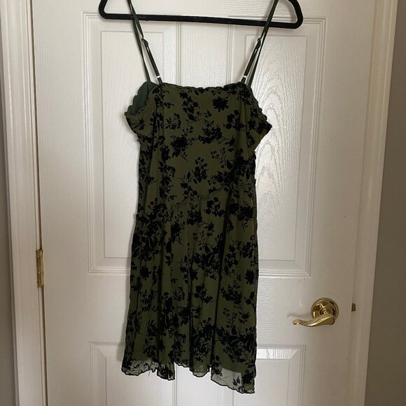 green floral lace mini dress from Cider - Picture 5 of 8